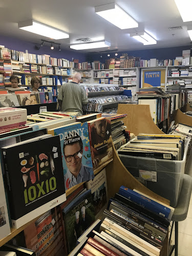 Comptoir du Livre Enr bookstore