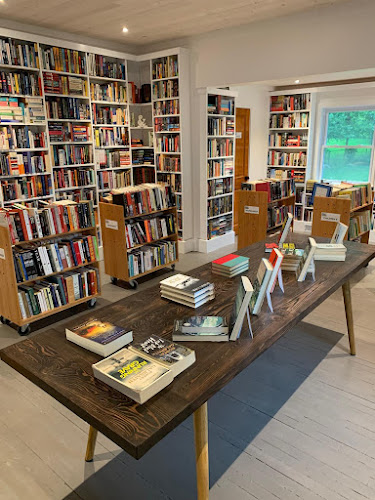 CornerHouse Books storefront