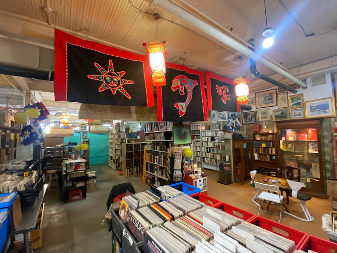 Faustroll et fils, disques fins et livres choisis storefront